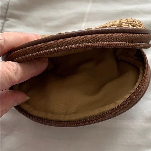 3 for $10 Brown woven Strada zippered change purse - Picture 3 of 3